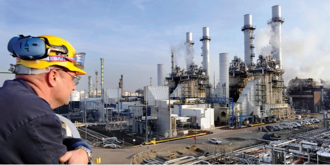 KPN, Shell en partners testen industriële 5G-toepassingen in Rotterdamse haven